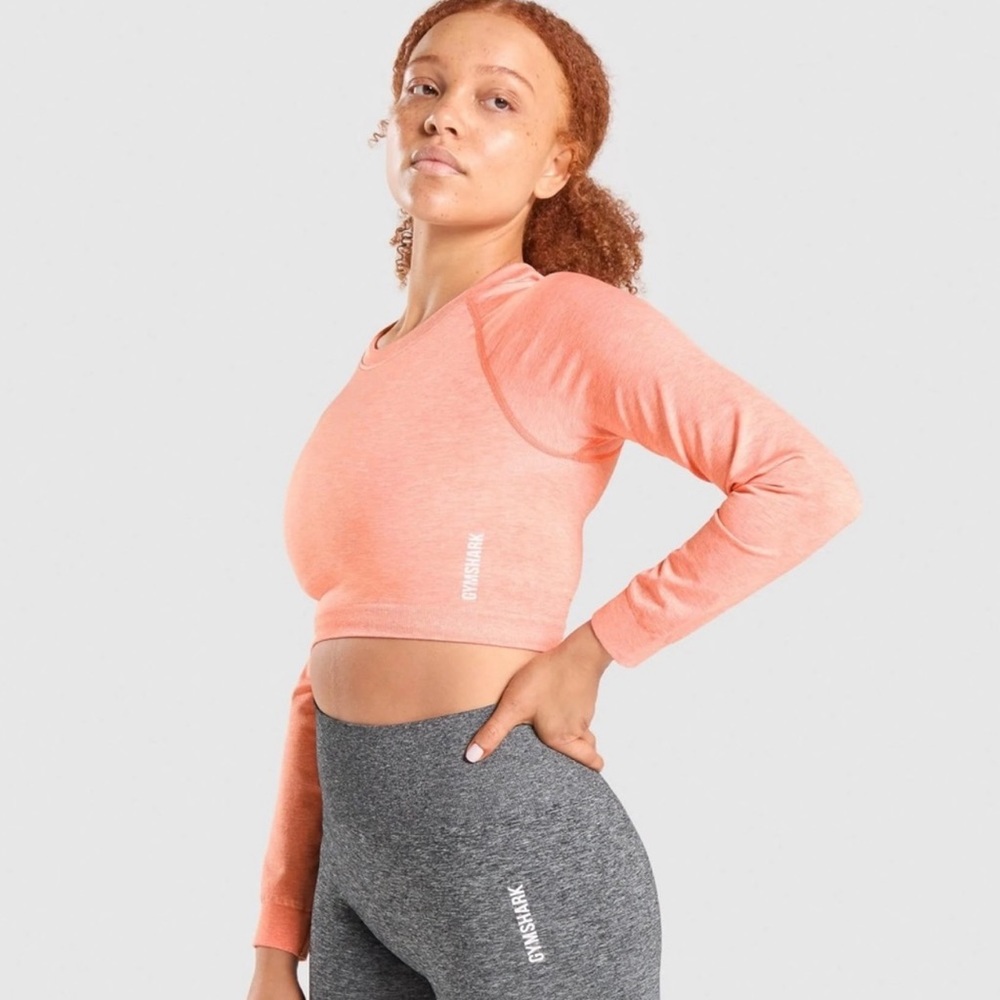 Gym shark crop top
